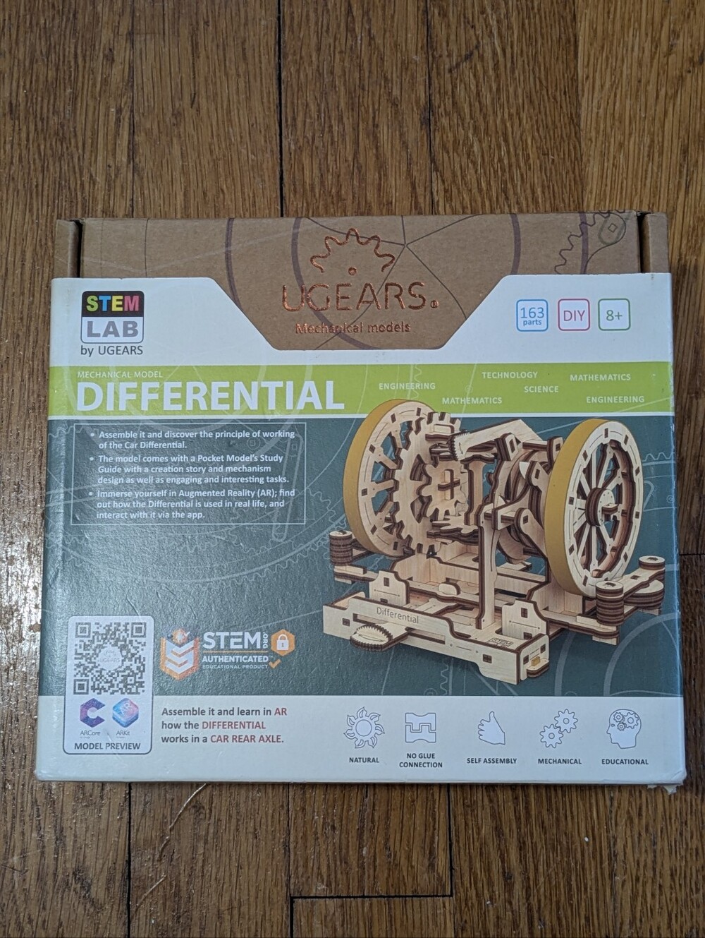 UGEARS STEM Lab Differential Mechanical Model - Natural Wood
